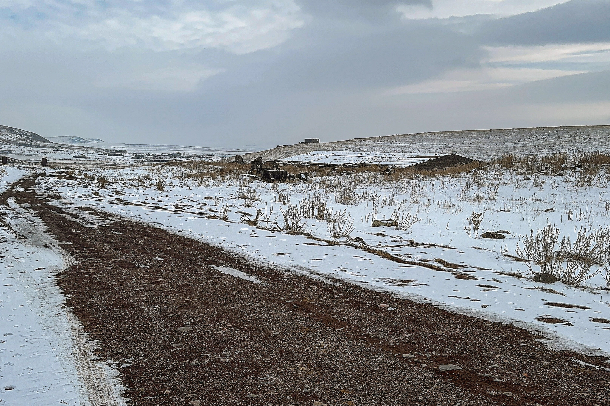 Элляр-Эюги (Лорасар)