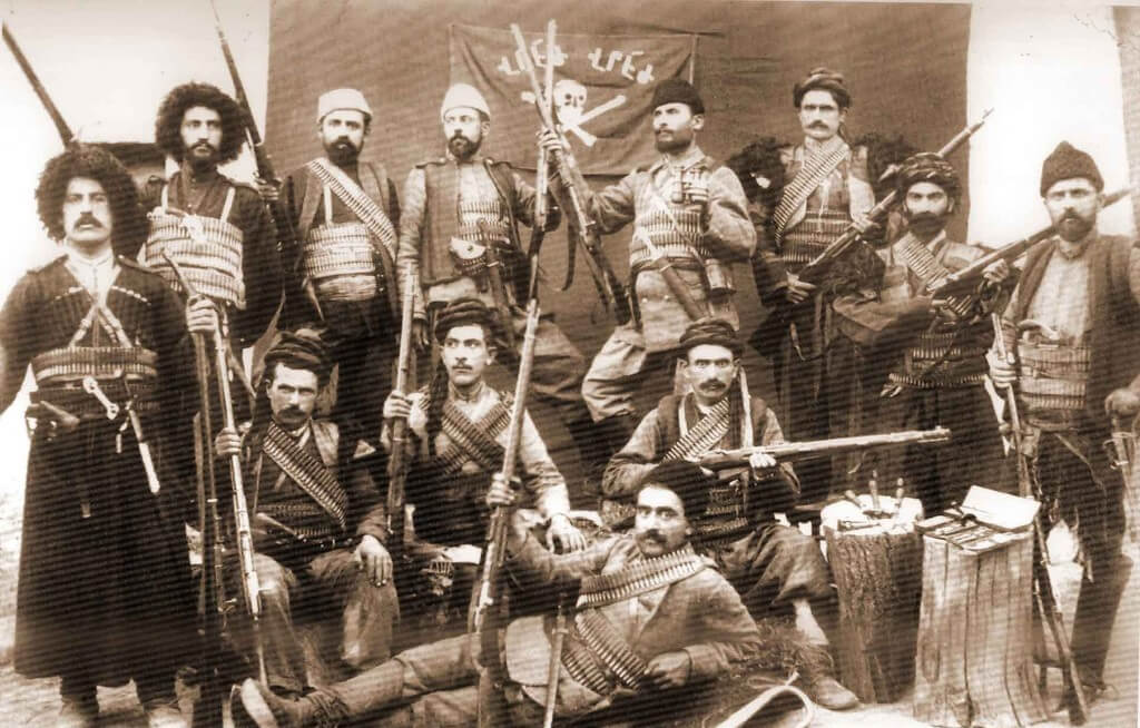 Группа армянских фидаинов (ополченцев), действовавших в конце XIX — начале XX века. 1915 г.